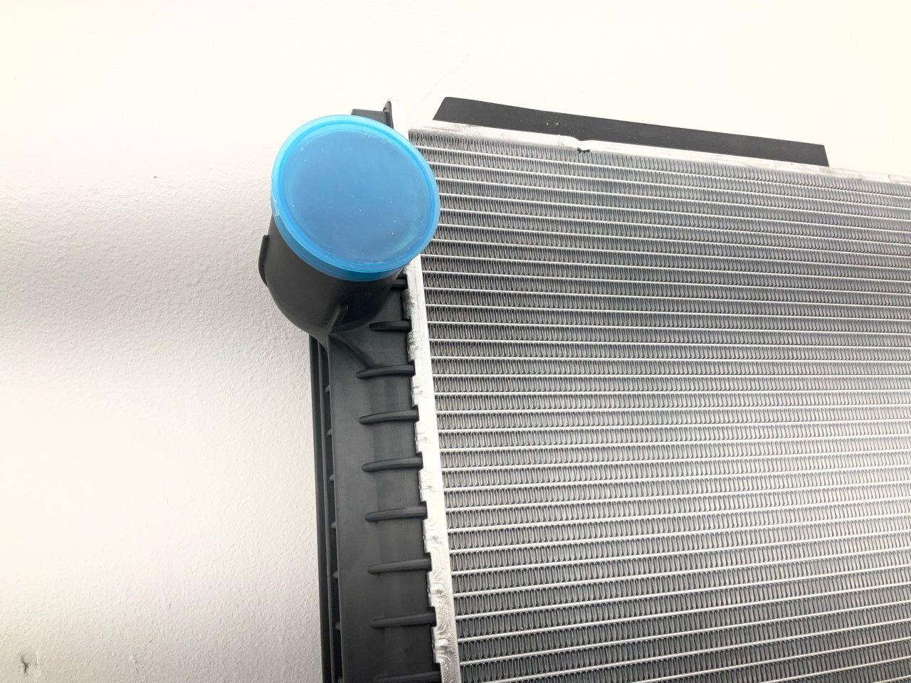 Agility 8070003 Radiator For 2003-2007 International Harvester 7600