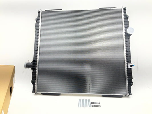Agility 8070063 Radiator For 2009-2013 Peterbilt 384,  2008-2013 Peterbilt 386