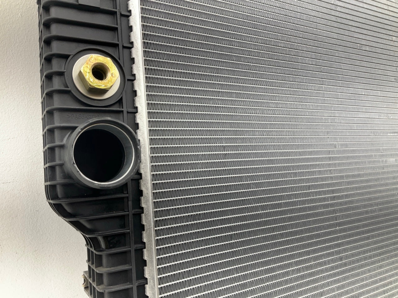 Agility 8070065 Radiator For 2007-2014 Volvo VHD