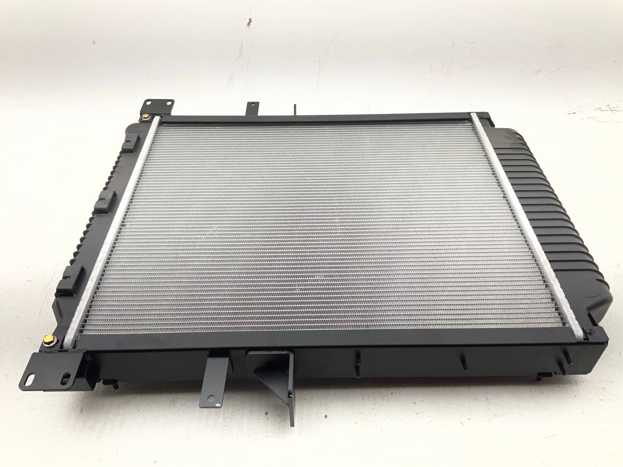 Agility 8070071 Radiator Replaces VAL1040279, VAL1040251, VAL1003700, VAB1102431