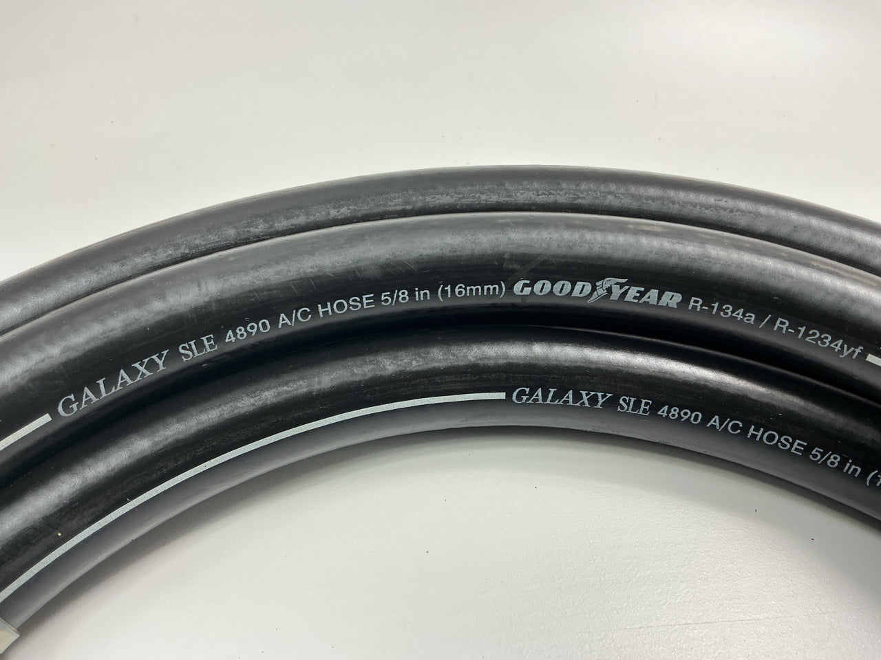AGS ACR-053 #12 A/C Refrigerant Hose 5/8'' X 10' SAE J2064