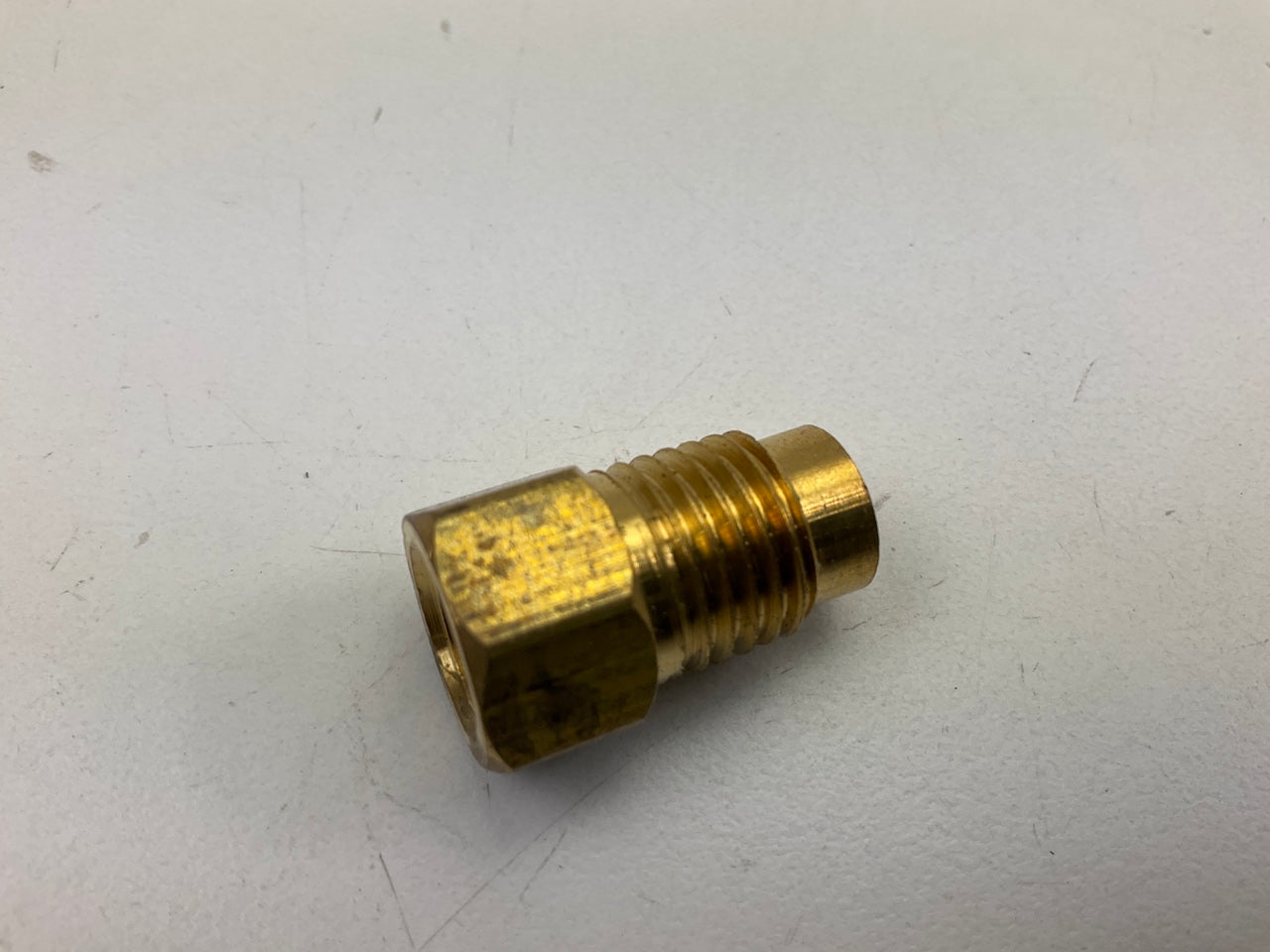 AGS BLF-37C Brass Adapter, M10 X 1.0 Inverted To M13 X 1.5 Bubble