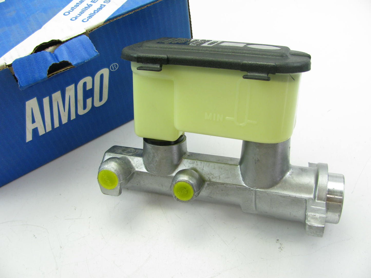 Aimco M900568 Brake Master Cylinder Assembly - Manual Brakes