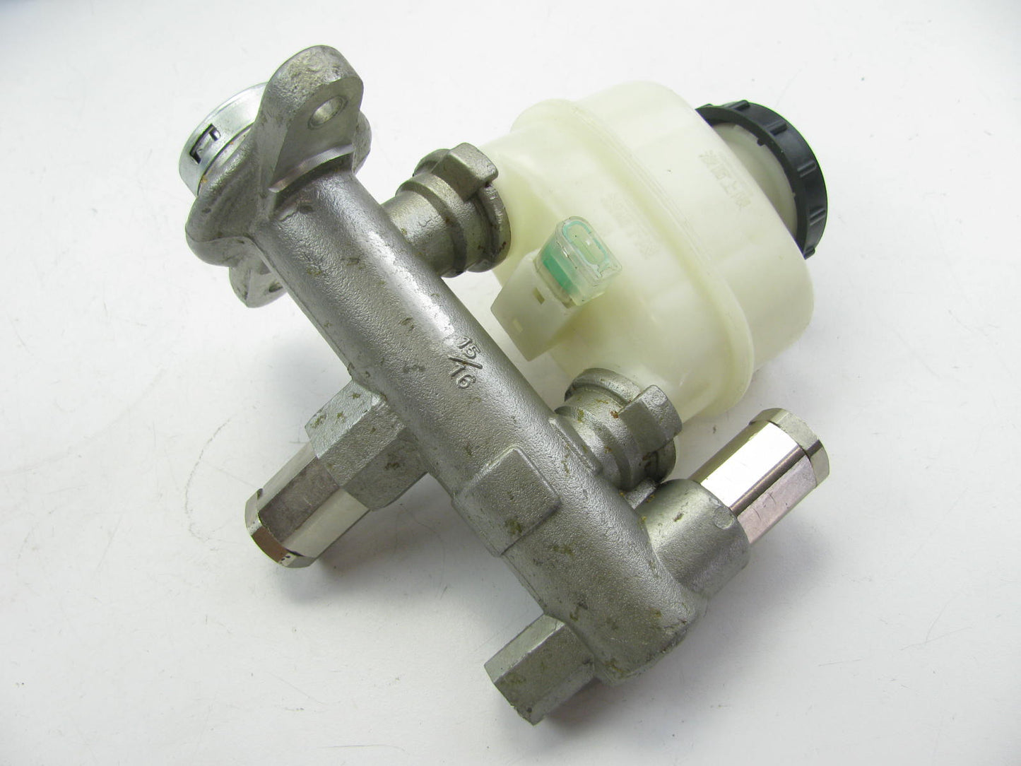 Aimco M900762 Brake Master Cylinder W/O ABS For 1991-1996 G20 1993-2001 Altima