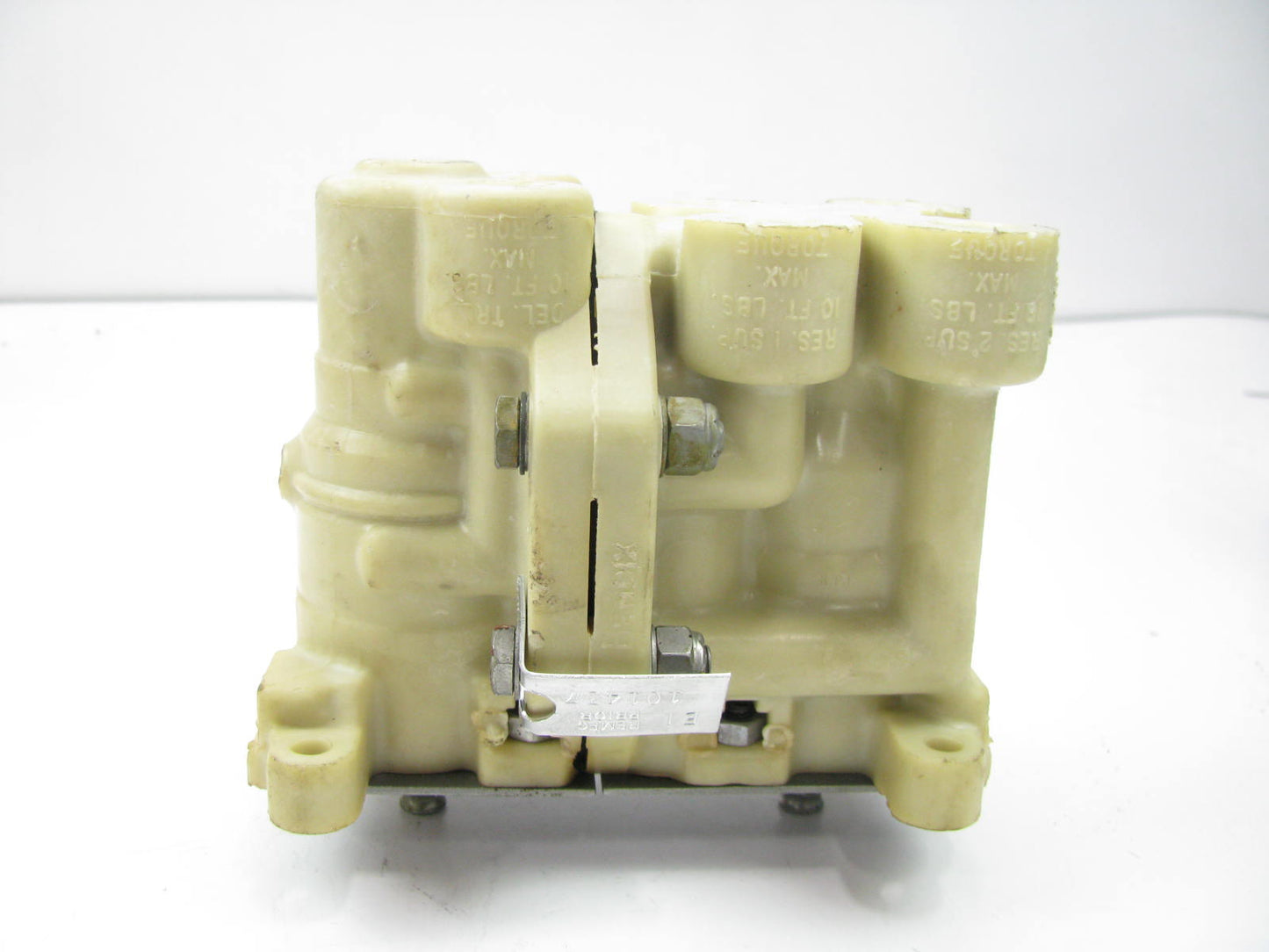 REMAN. Ari Brake 101437 MV-3 Parking Brake Trailer Air Supply Control Valve