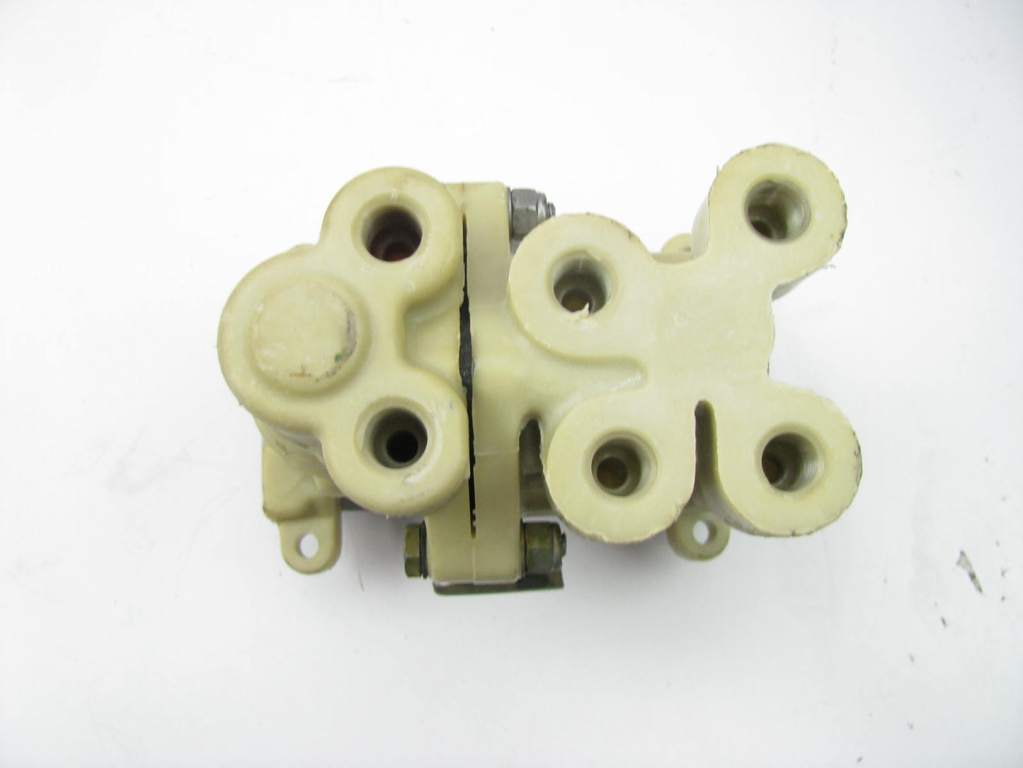 REMAN. Ari Brake 101437 MV-3 Parking Brake Trailer Air Supply Control Valve