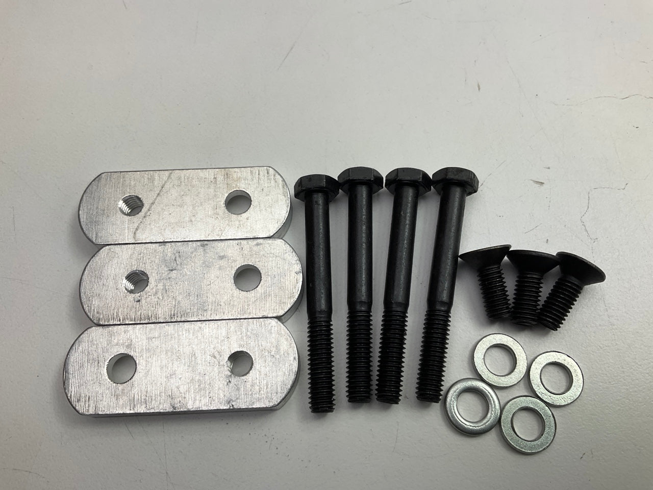 Airaid 400-590 Throttle Body Spacer 1997-03 Ford F-150, 1997-04 Expedition 4.6L