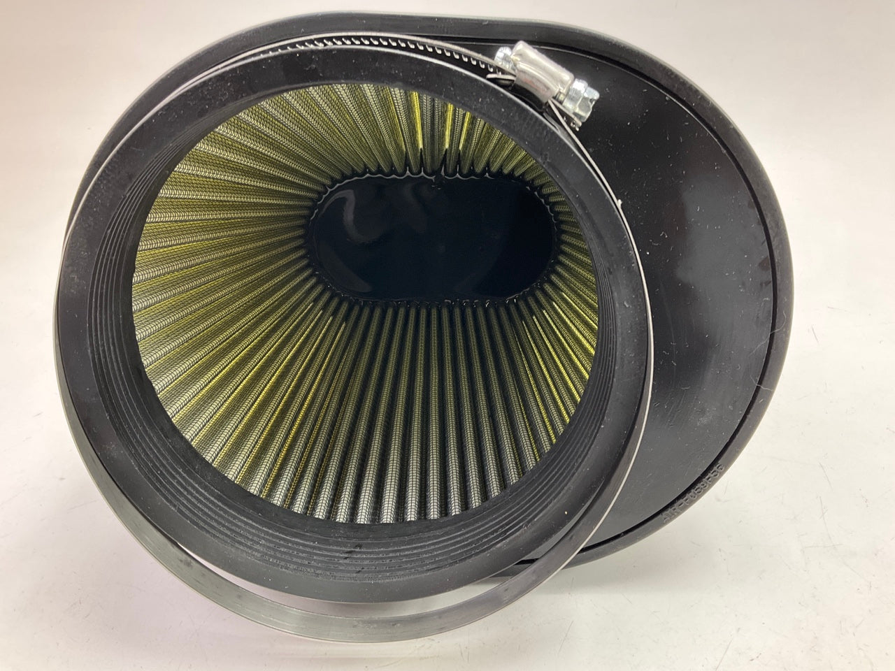 Airaid 724-479 Oval Tapered Air Filter, 6'' Flange, 7.25 X 9'' Base, 6.875'' High