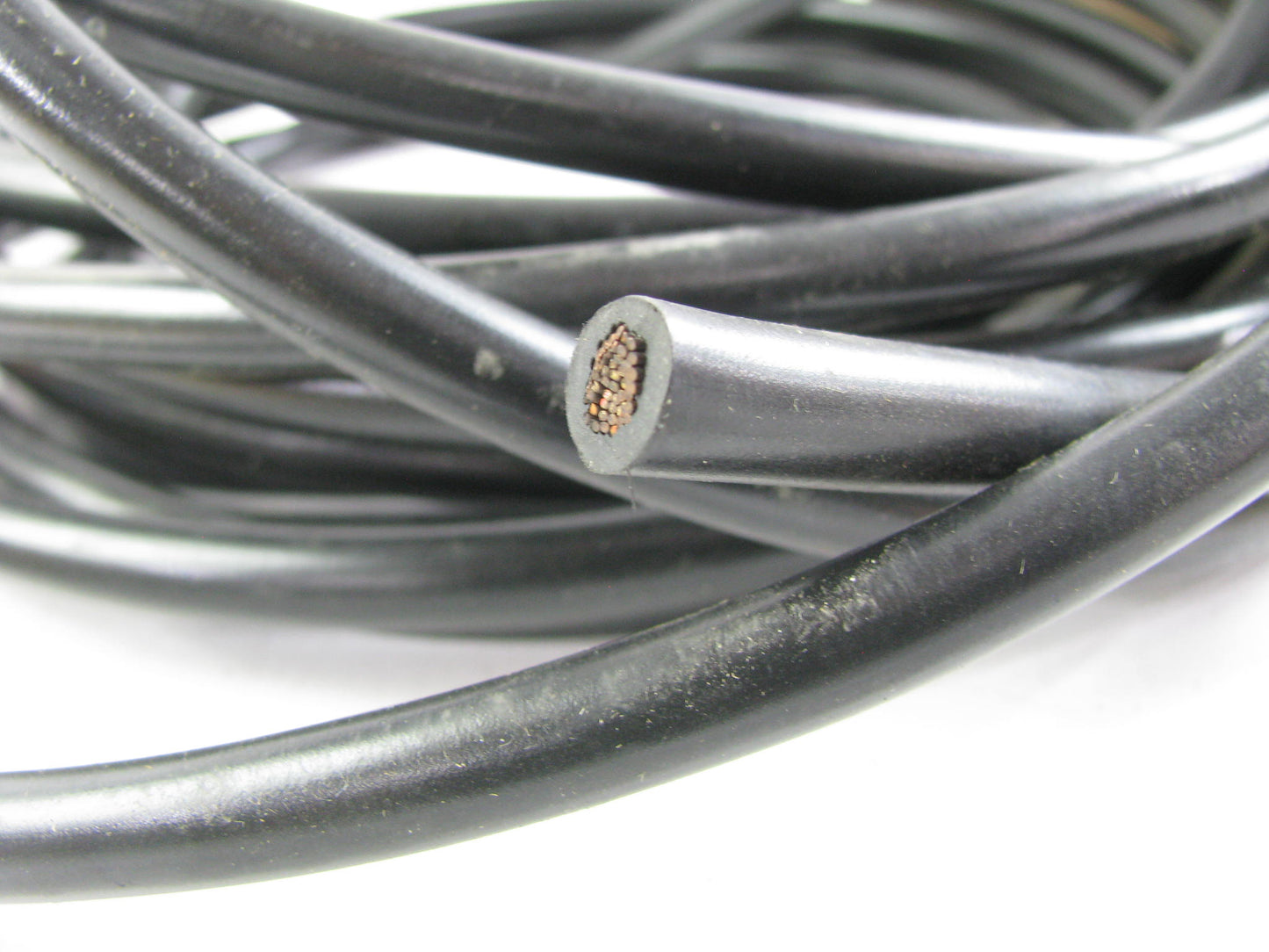 25 FEET - Airtex 6A1063 Battery Cable, 6 Gauge Black SAE J1127