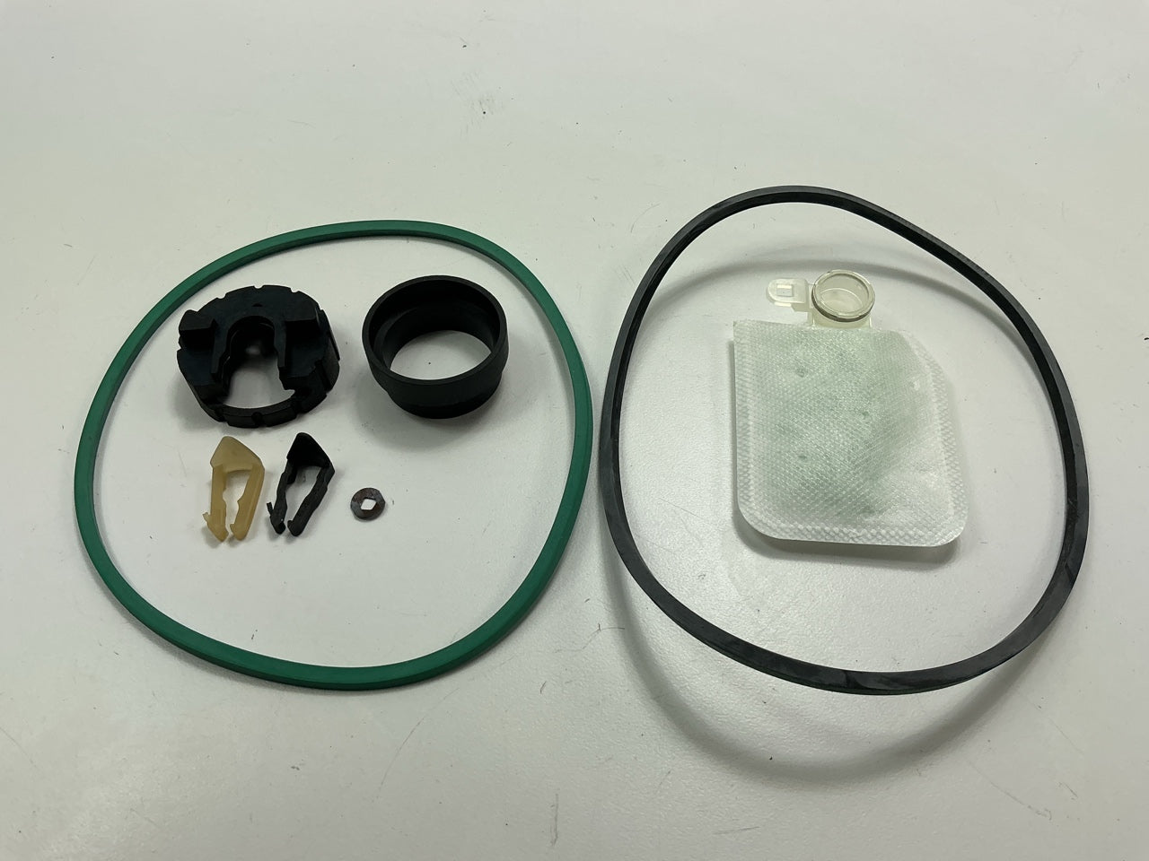 MISSING STRAINER - Airtex E2318 Electric In-Tank Fuel Pump & Strainer Set