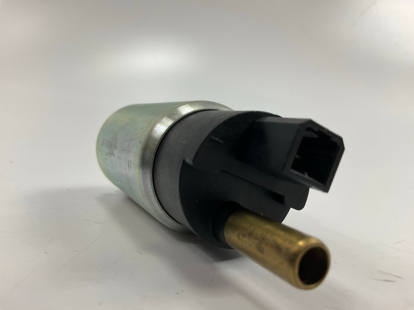 Airtex E2318 Electric In-Tank Fuel Pump And Strainer Set
