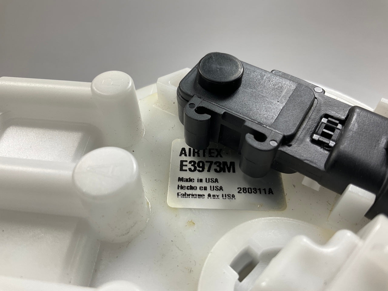 Airtex E3973M Fuel Pump Module Assembly For 1998-2000 Oldsmobile Intrigue