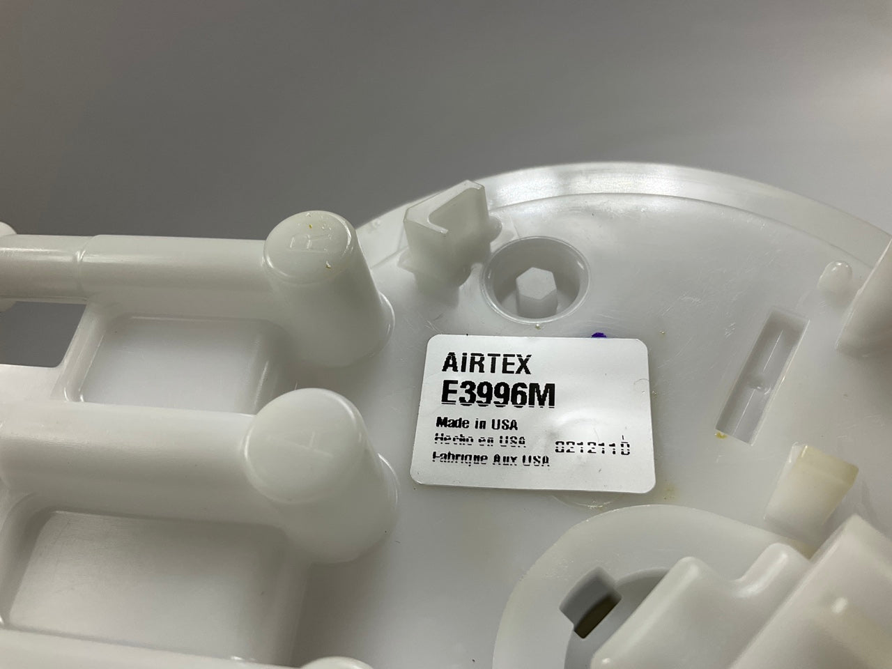 Airtex E3996M Fuel Pump Module - 35 Gallon Tank - 98-00 Express 3500 Cutaway