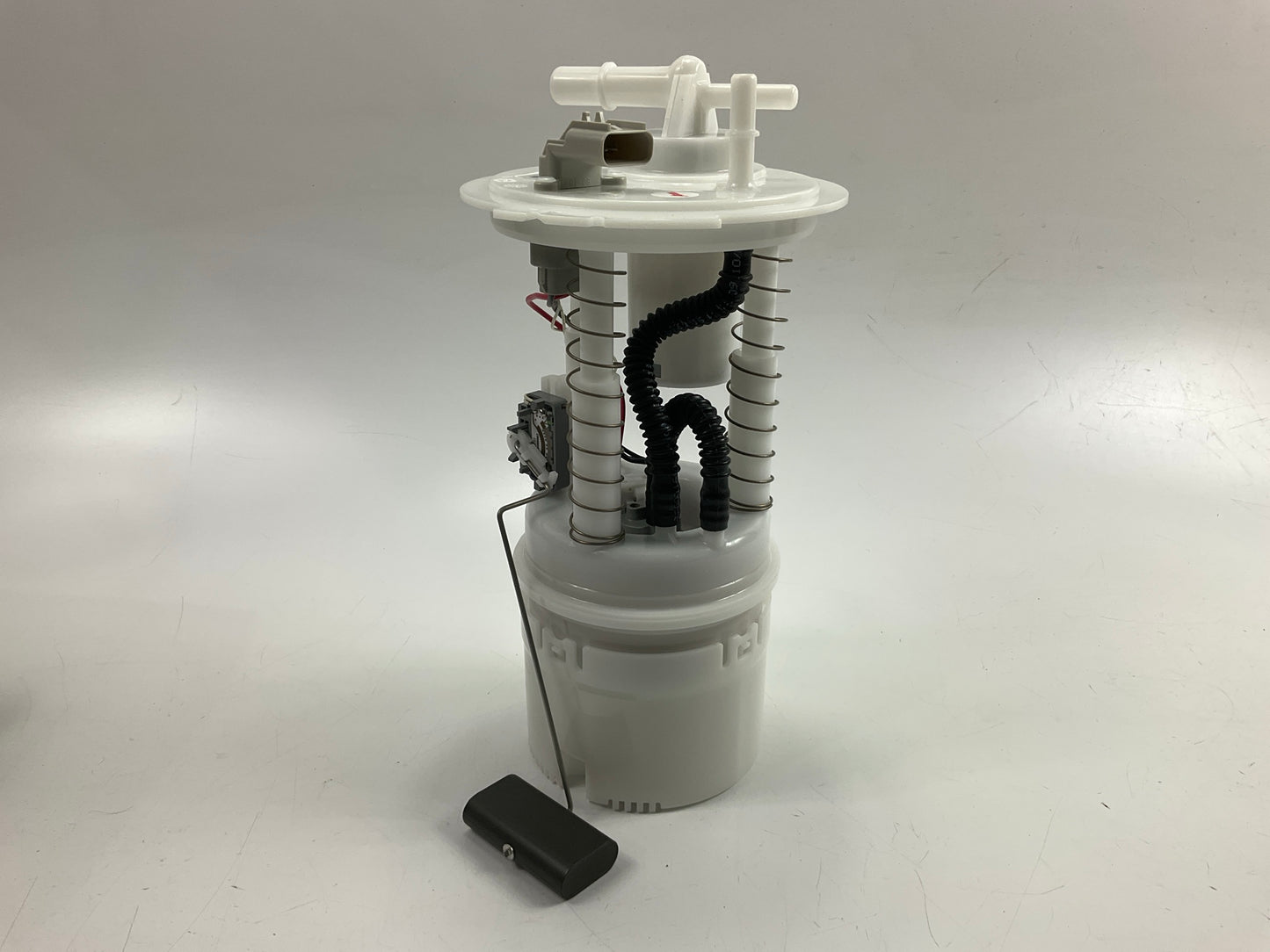 Airtex E7167M Fuel Pump Module Assembly For 2003-06 Sebring & Status 2.4L, 2.7L