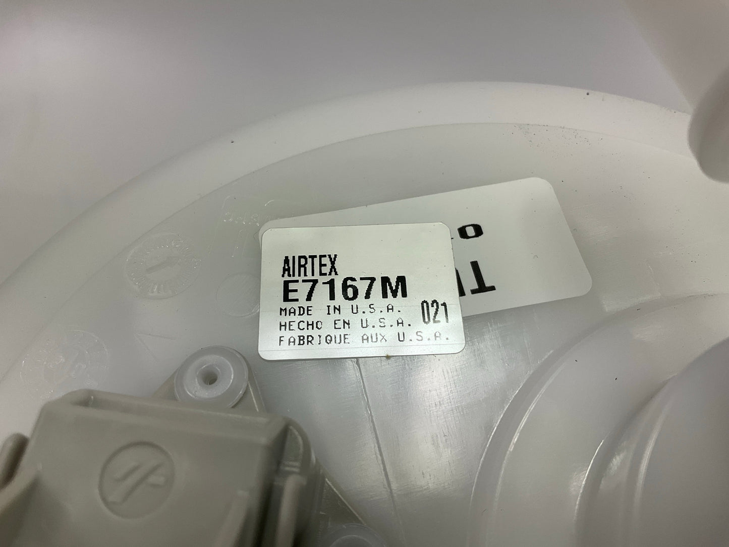 Airtex E7167M Fuel Pump Module Assembly For 2003-06 Sebring & Status 2.4L, 2.7L