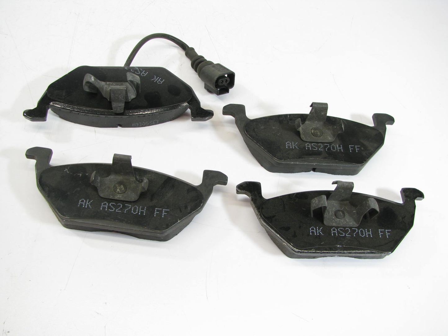 Akebono D768ACP Front Brake Pads Ceramic