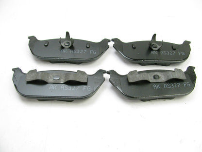 Akebono D952CP Rear Disc Brake Pad Set  For 2003-2005 Lincoln Aviator