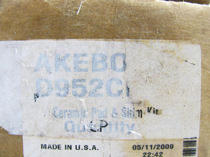 Akebono D952CP Rear Disc Brake Pad Set- For  03-05 Lincoln Aviator