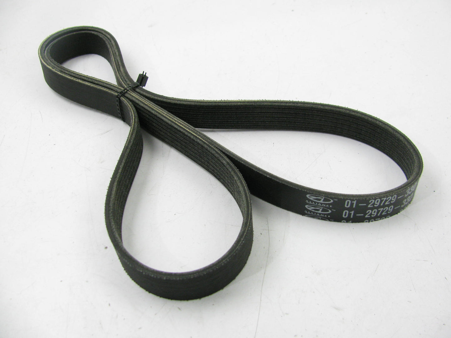 Serpentine Drive Belt  Alliance 01-29729-330