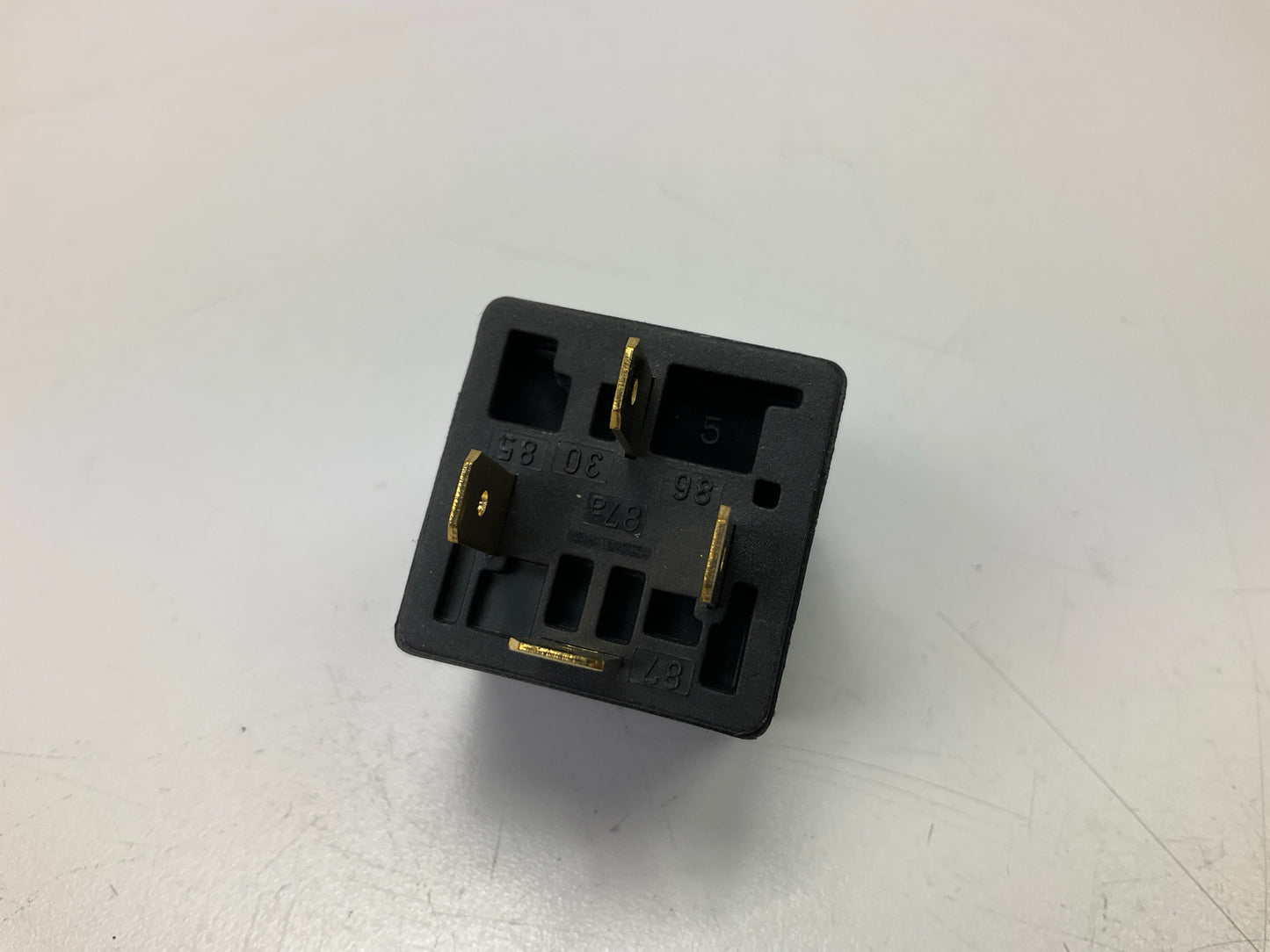 Alpena 70211 Universal 4-pin Relay, 12V, 20 Amps