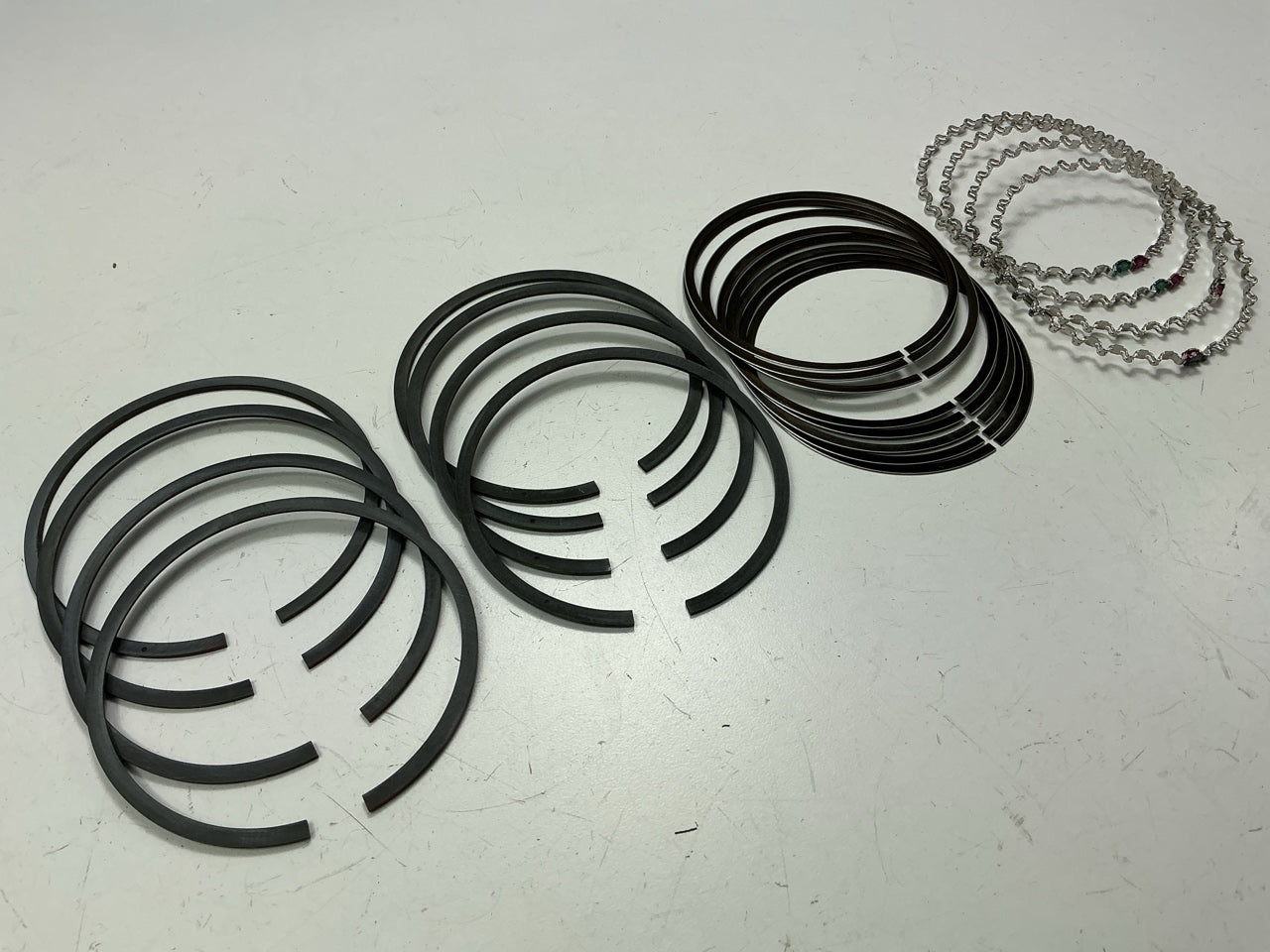 American Hammered KO9841-030 Piston Rings Set For Ford 192 Industrial Diesel