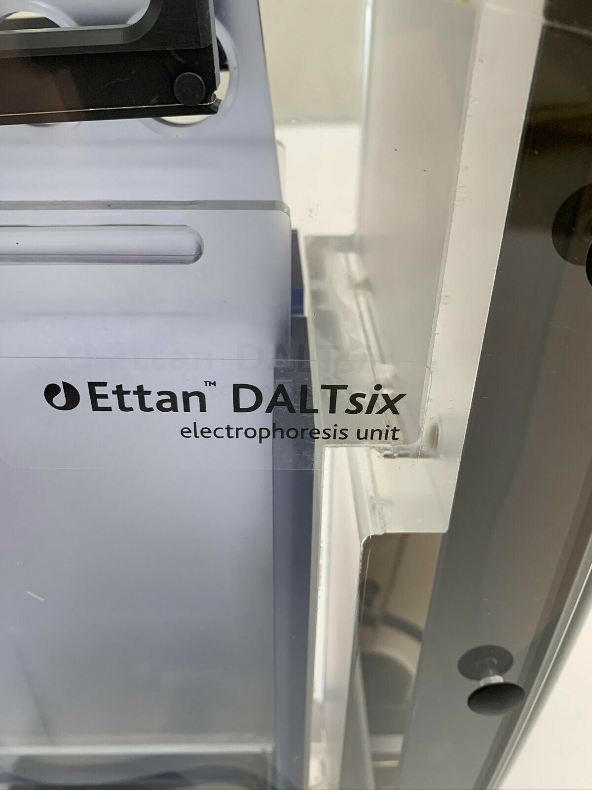 Amersham Biosciences 80-6485-08 Ettan DALTsix Electrophoresis System