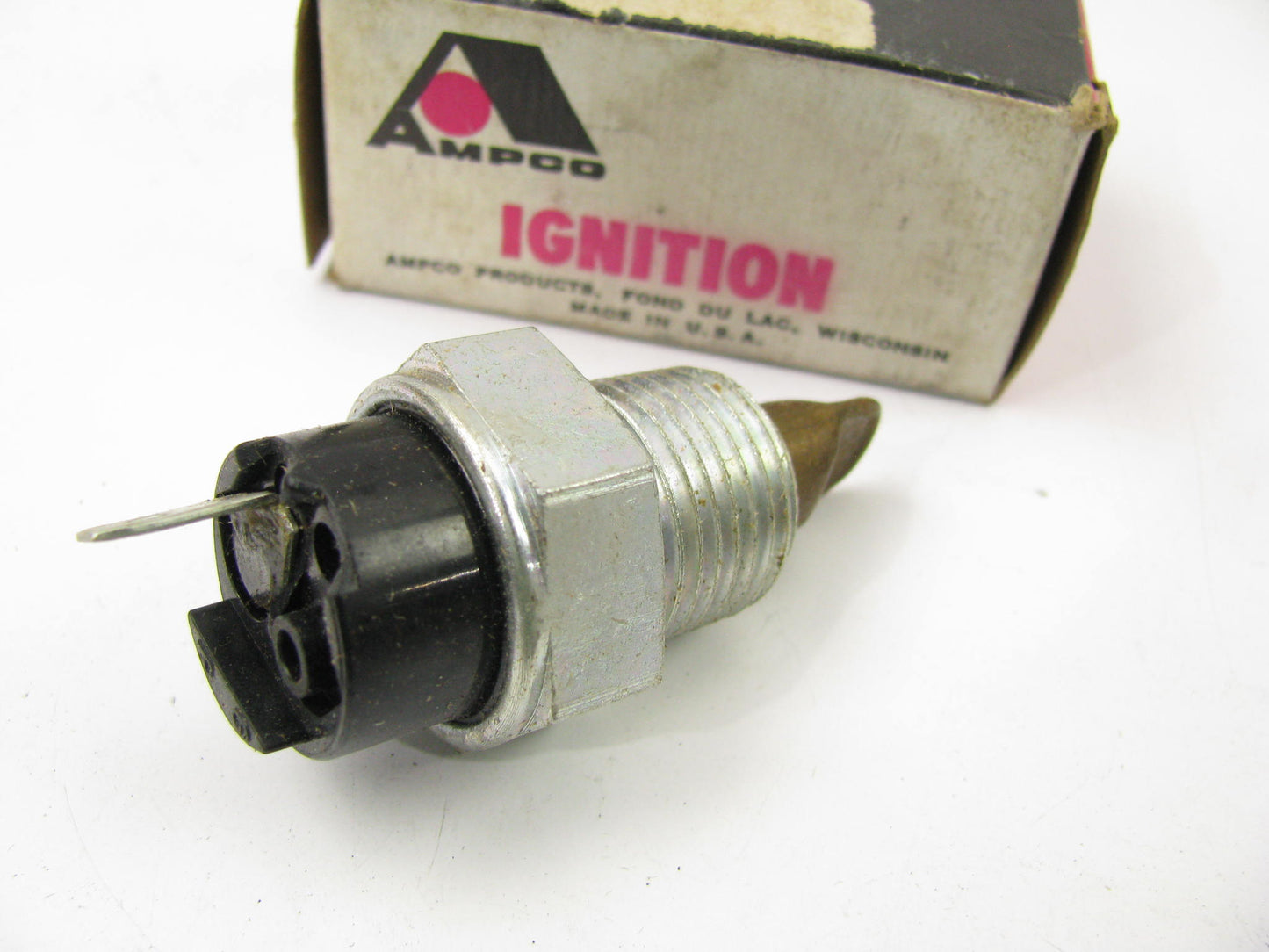 Ampco TS-36 Engine Coolant Temperature Sensor Sender Switch