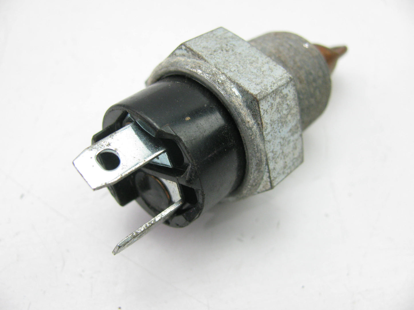 Ampco TU7 Engine Coolant Temperature Sensor