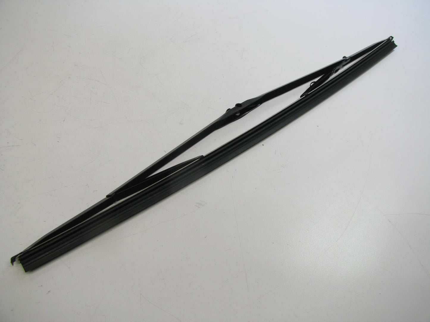 Anco 2517 Front Windshield Wiper Blade - 17''