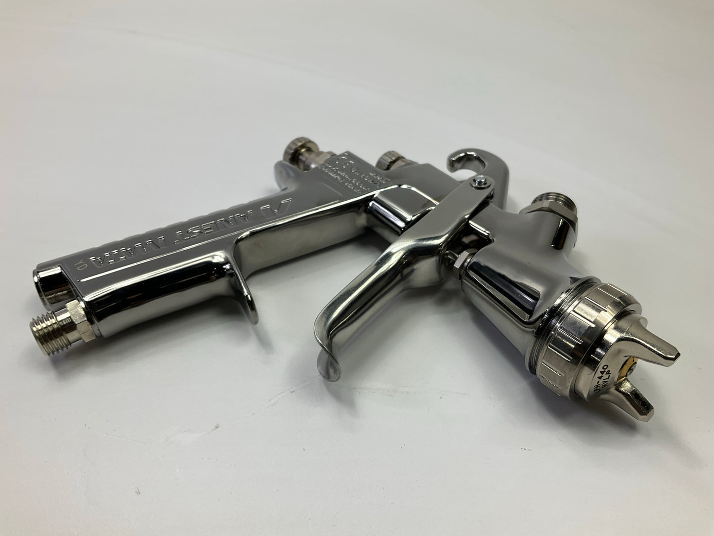 Anest Iwata 5730 Air - Spray Gun With Cup