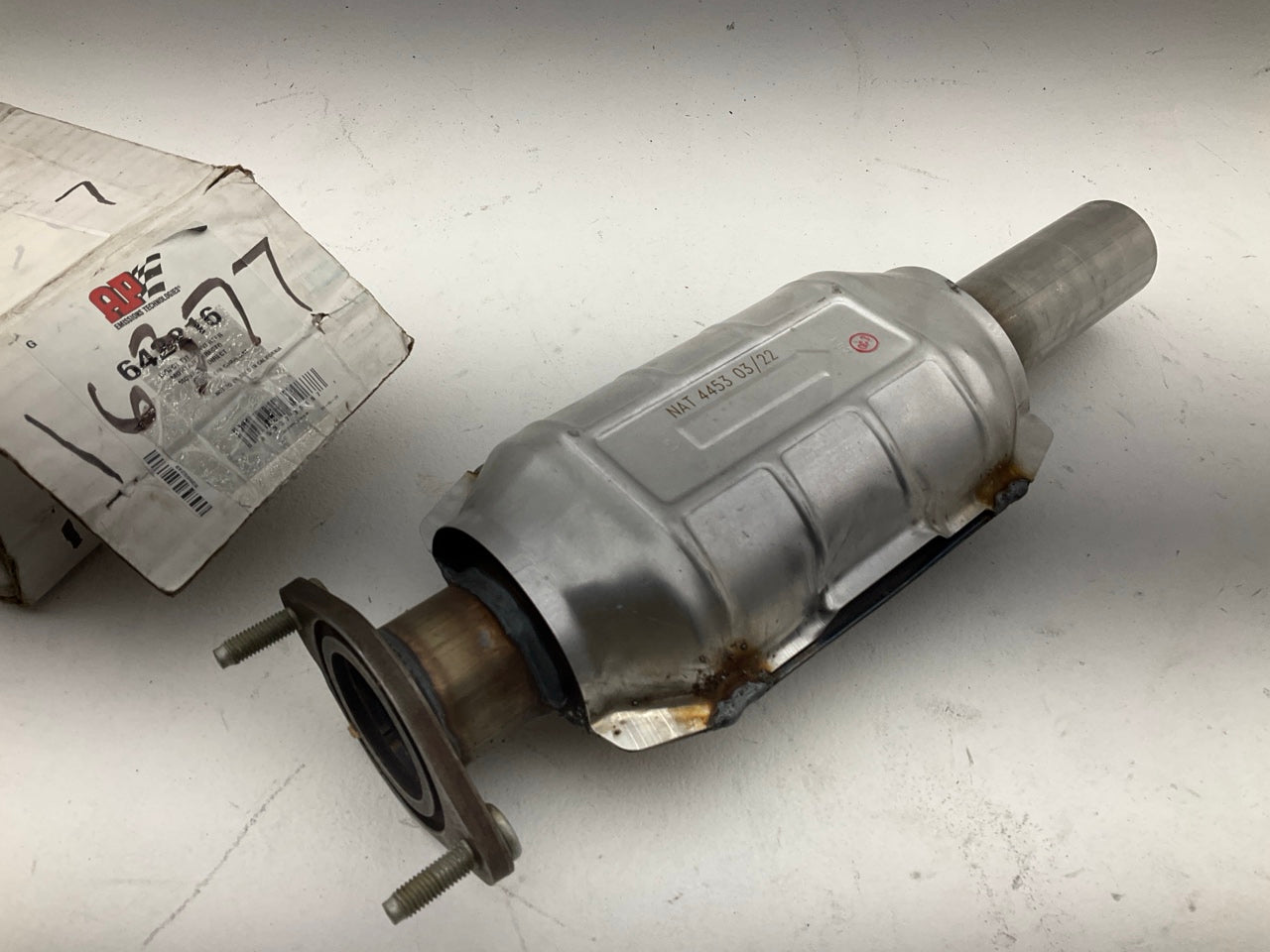 Ap Exhaust 642216 Rear Direct-Fit Catalytic Converter