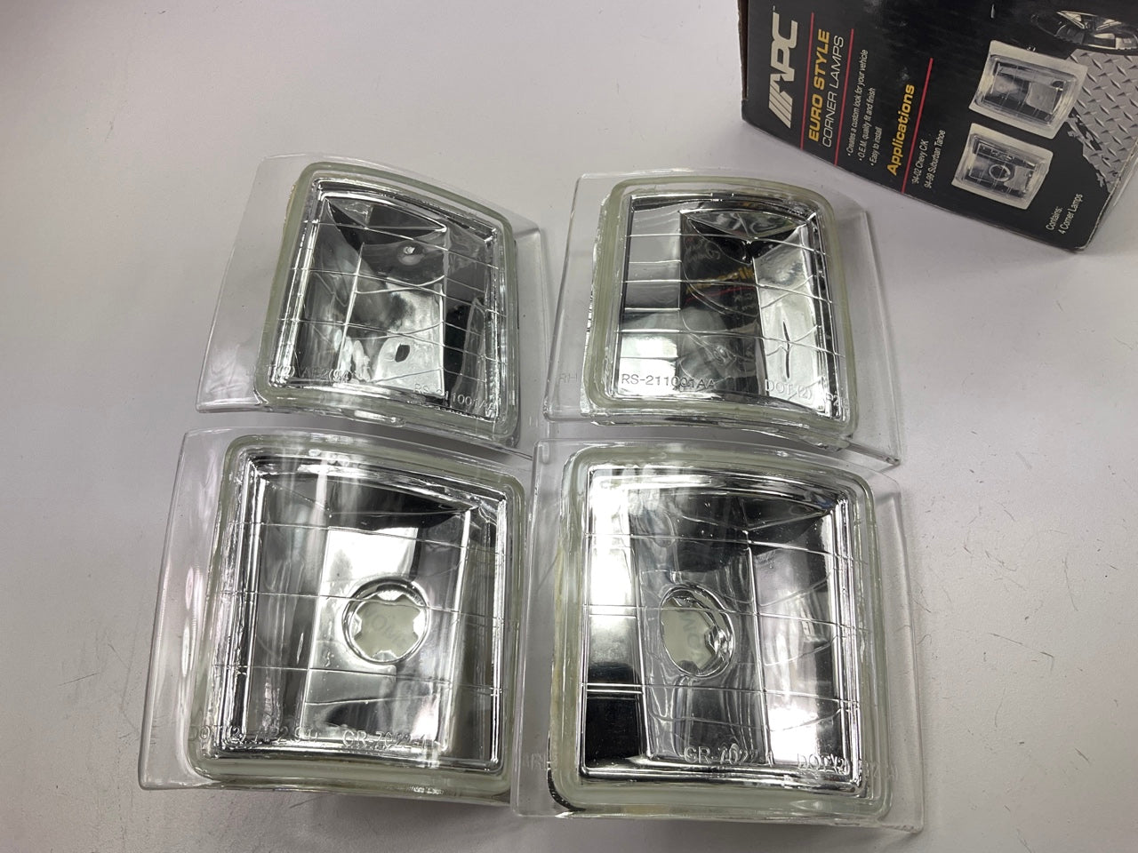 APC 403021CLE Euro Style Corner Lamps 4 Piece, Clear