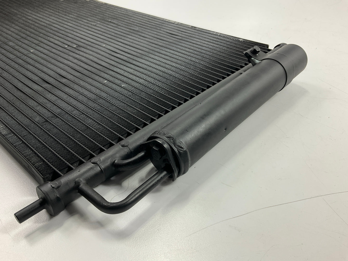 Apdi 7013289 A/C Condenser For 2004-2009 Dodge Durango, 2007-09 Aspen