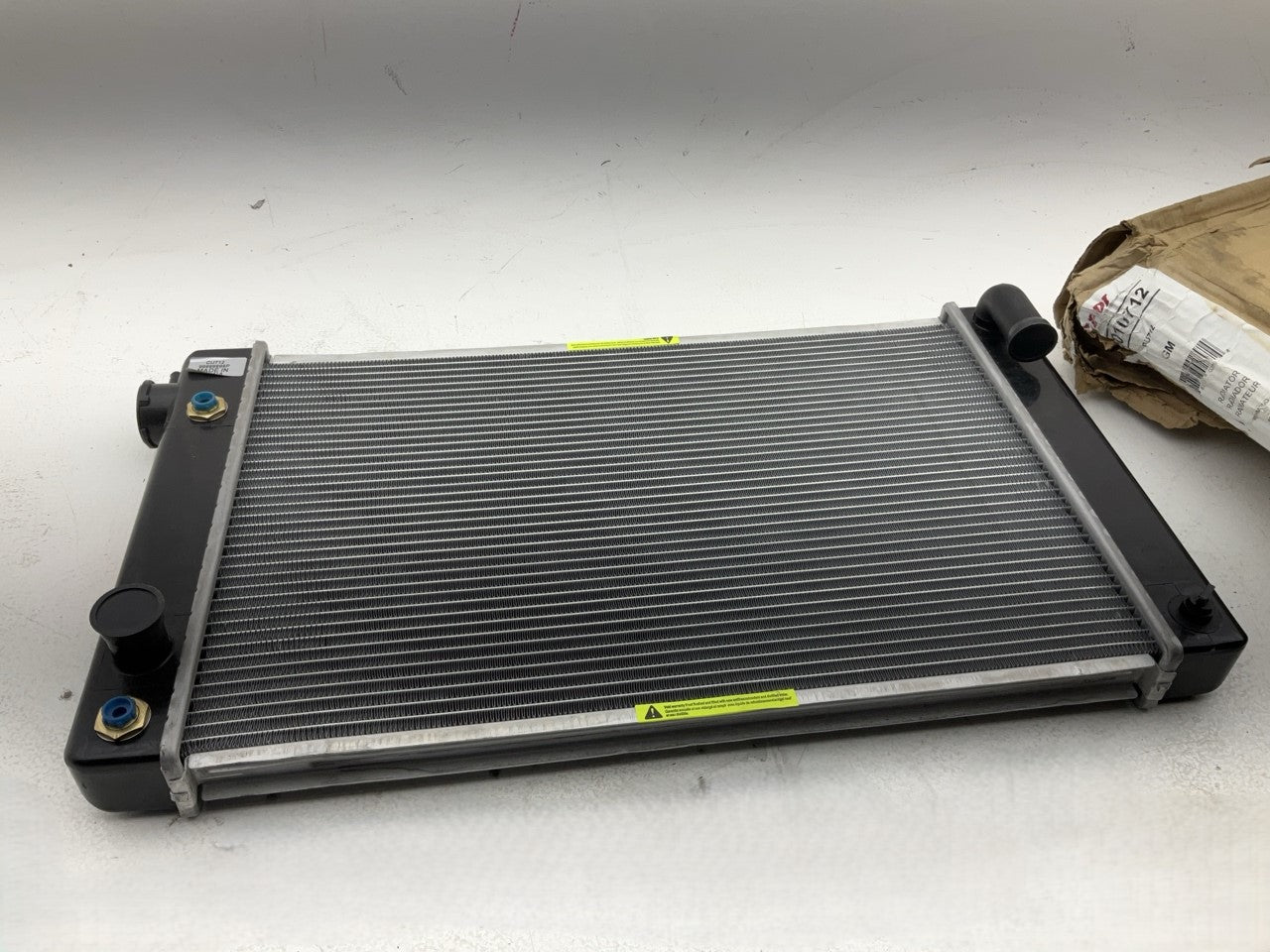 Apdi 8010712 Radiator For 1988-1994 Pontiac Sunbird