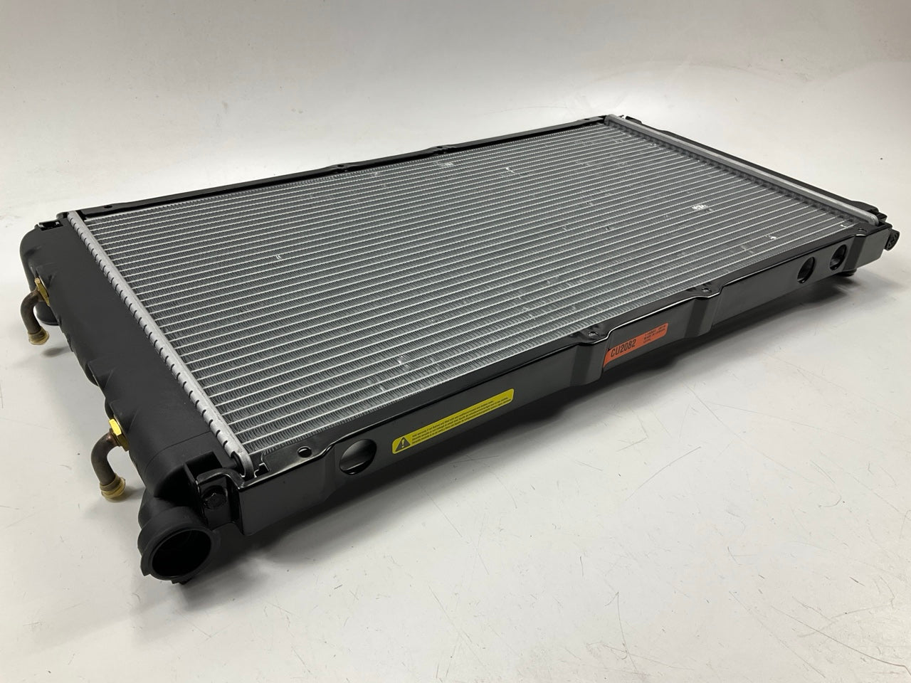 COSMETIC DAMAGE TO FINS - Apdi 8012082 Radiator (SEE PHOTOS)