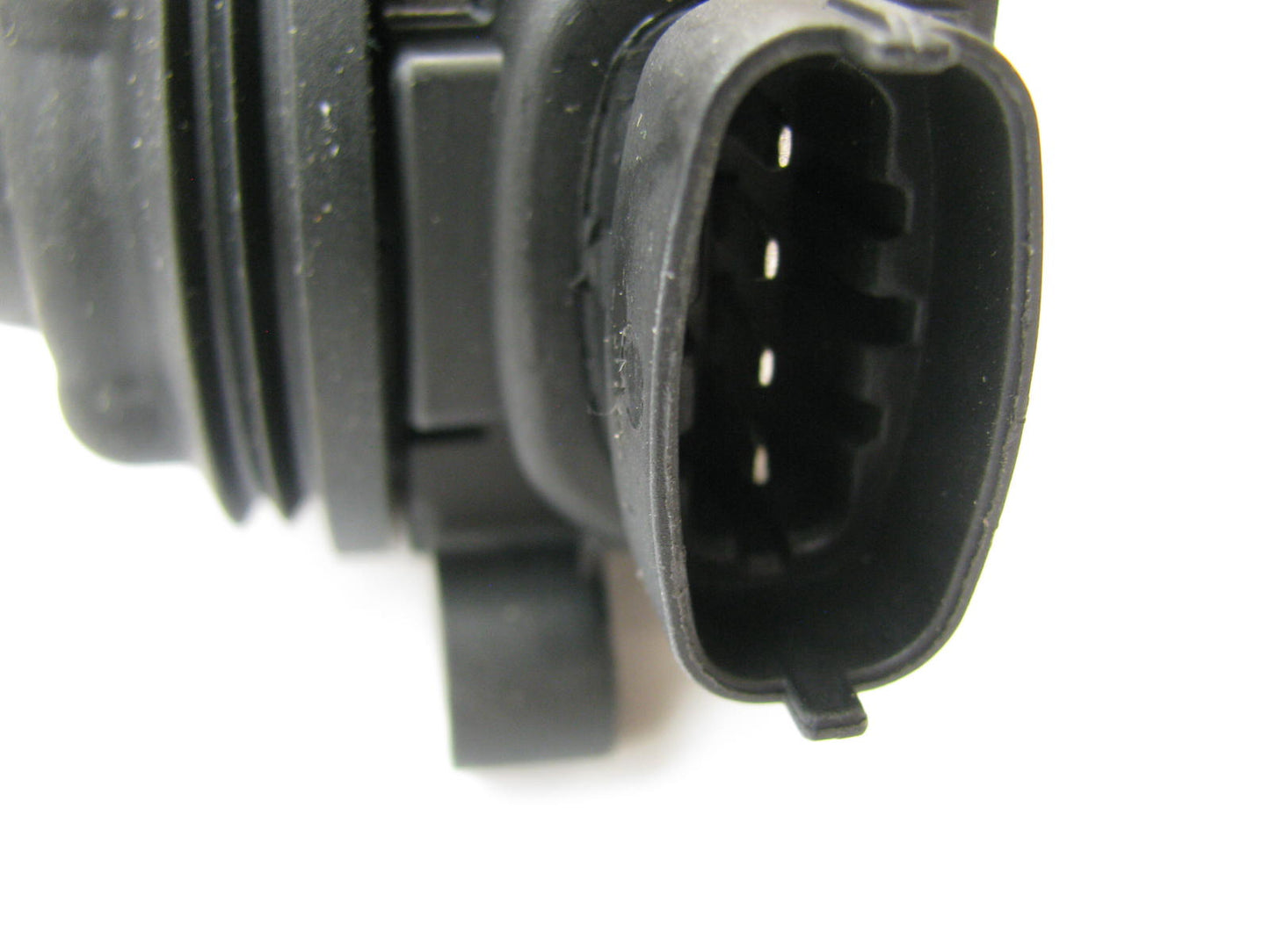 Apwi CLS1046 Direct Ignition Coil for 1999-2007 Volvo 2.3L 2.4L 2.5L 2.9L