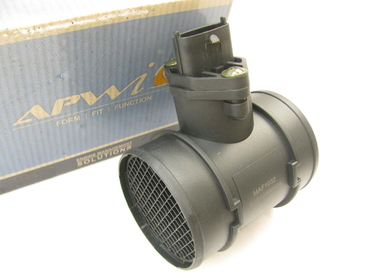 Apwi MAF1032 MAF Mass Air Flow Sensor For 1999-2005 Hyundai 2.4L