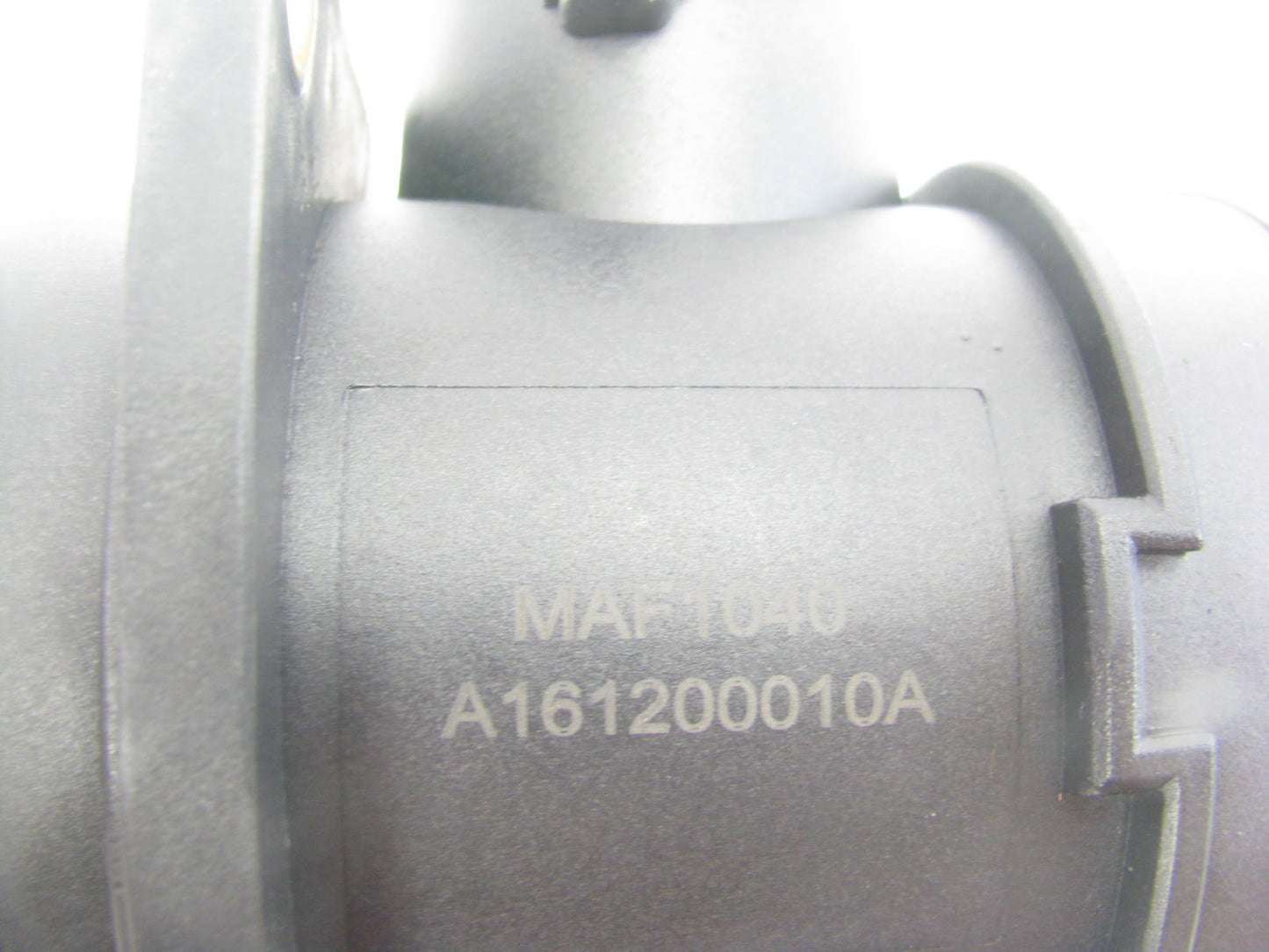 Apwi MAF1040 MAF Mass Air Flow Sensor For 2000-2006 VW Audi 1.8L-L4