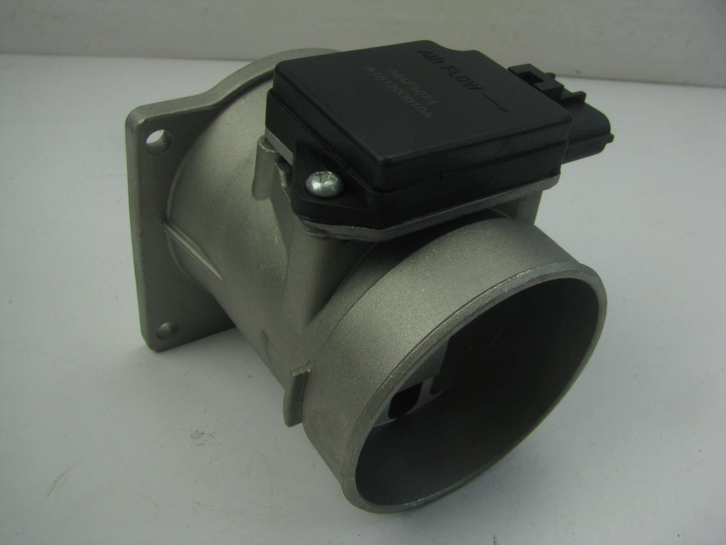 Apwi MAF1074 MAF Mass Air Flow Sensor For 1995-02 Ford Contour Mystique 2.5L-V6