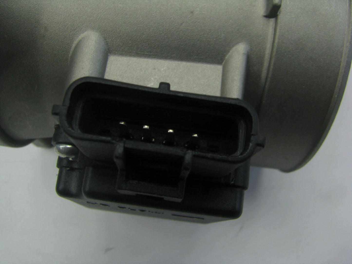 Apwi MAF1074 MAF Mass Air Flow Sensor For 1995-02 Ford Contour Mystique 2.5L-V6