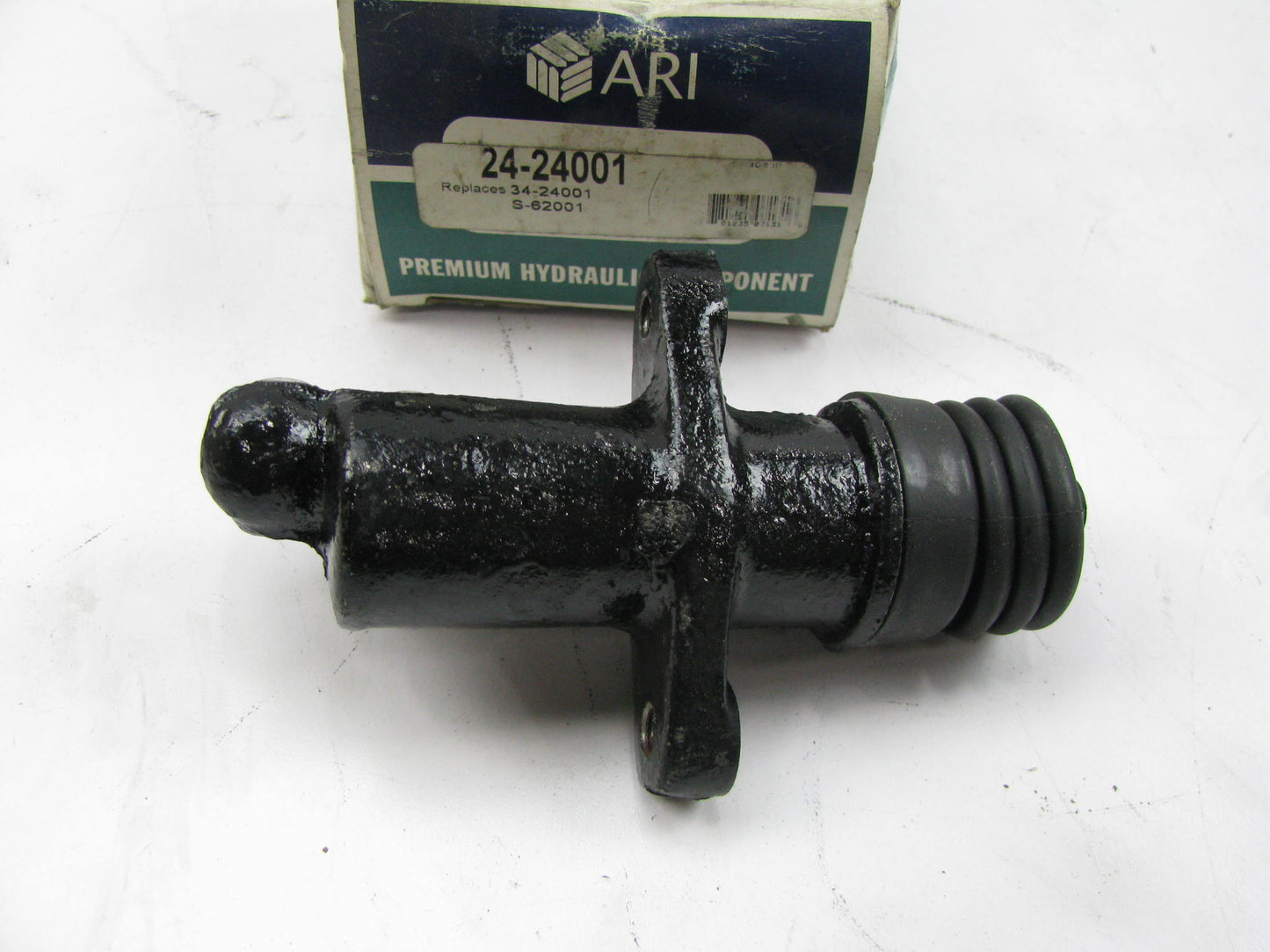 ARI 24-24001 Clutch Slave Cylinder - 1987-1998 Isuzu NPR, 1995-98 Chevy W4500