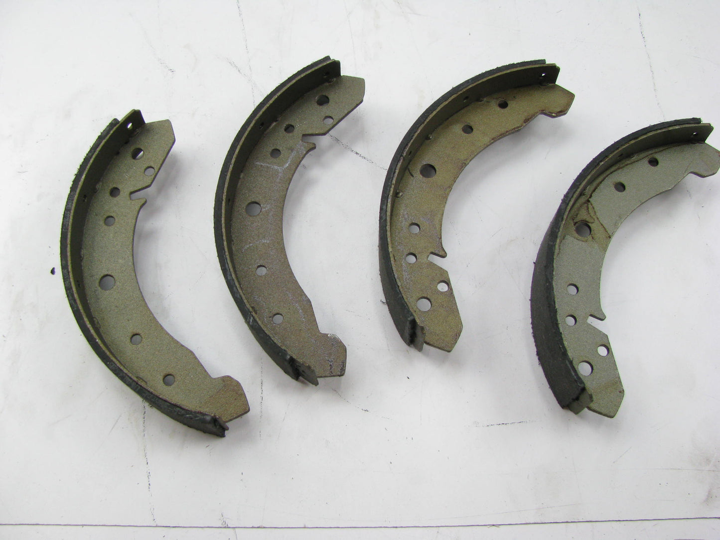 ARI 72-167 FRONT Brake Shoes