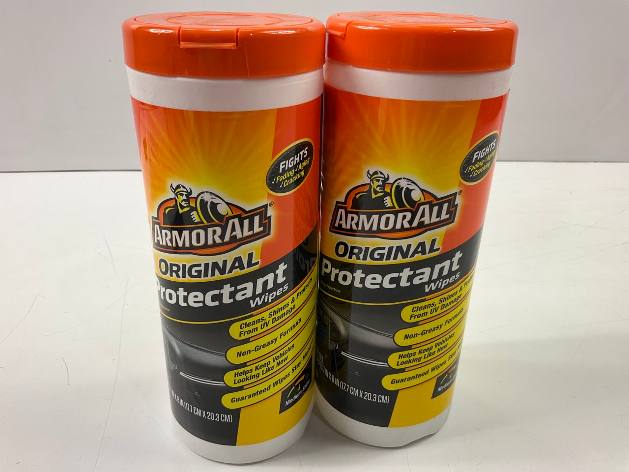 (2) Armorall 17496C Original Formula Car Protectant Wipes (30-Count)