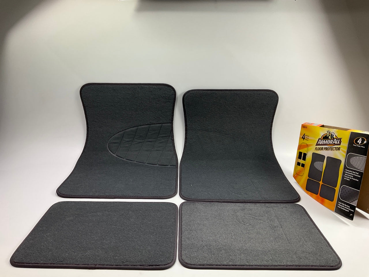 Armor-All 78915 4-Piece Gray Carpet Floor Mat Set W/ Heel Pad 25''x17'' & 16''x12''