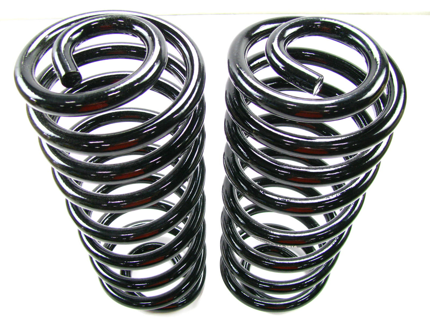 Arnott C2181 REAR Coil Springs 97-02 Ford Expedition, 98-02 Navigator RWD ONLY