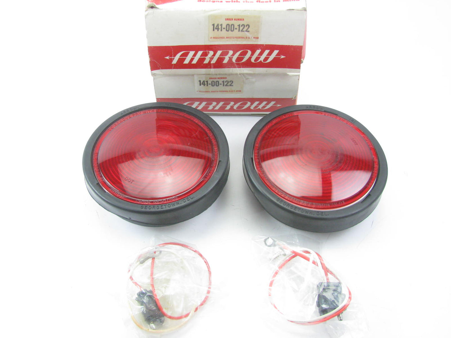 (2) Arrow 141-00-122 Grommet Mount Turn Signal Tail Light Lamp, 4-5/16'' OD