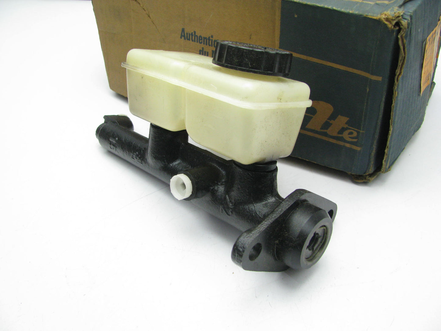 Vintage ATE 03.2022-0102.3 Brake Master Cylinder For Volvo