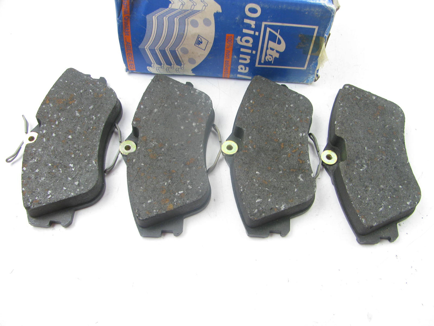 ATE 602982 FRONT Brake Pads For 1992-1997 VW EuroVan W/ Solid Rotors