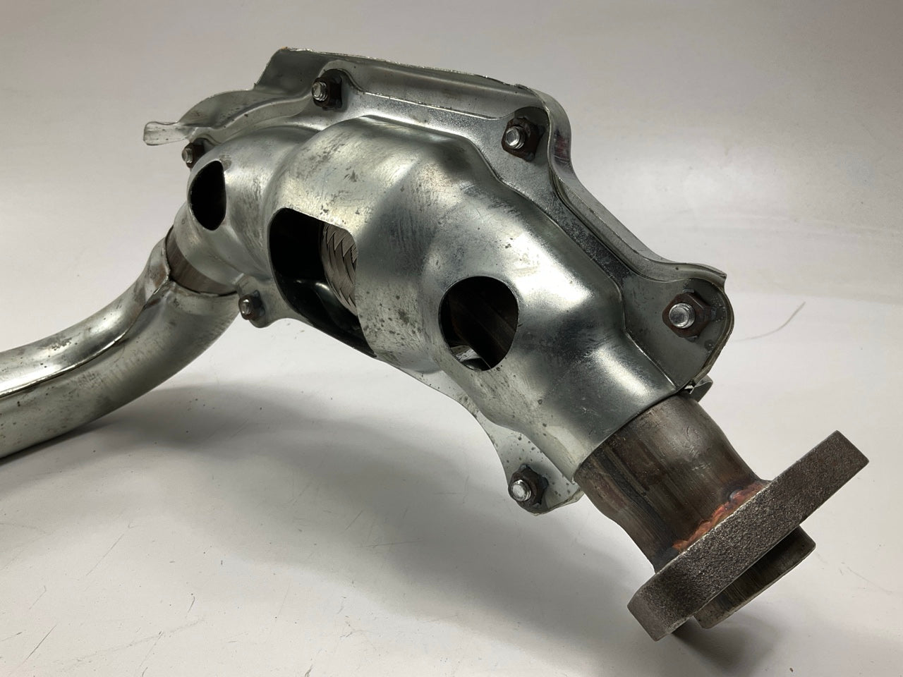 MINOR SURFACE RUST ATP 101151 Rear Exhaust Manifold For 94-98 Villager, Quest