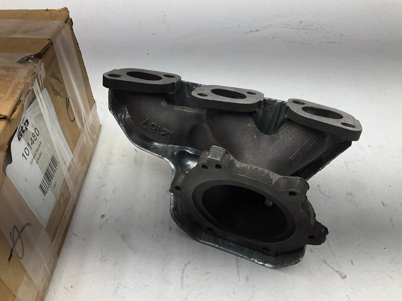 Dorman 674-934 Front Exhaust Manifold In ATP Box